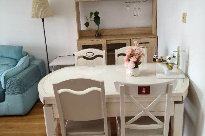 High-Floor Spacious 2BR Apartment near Wuning Road Metro (L11/L13/L14)