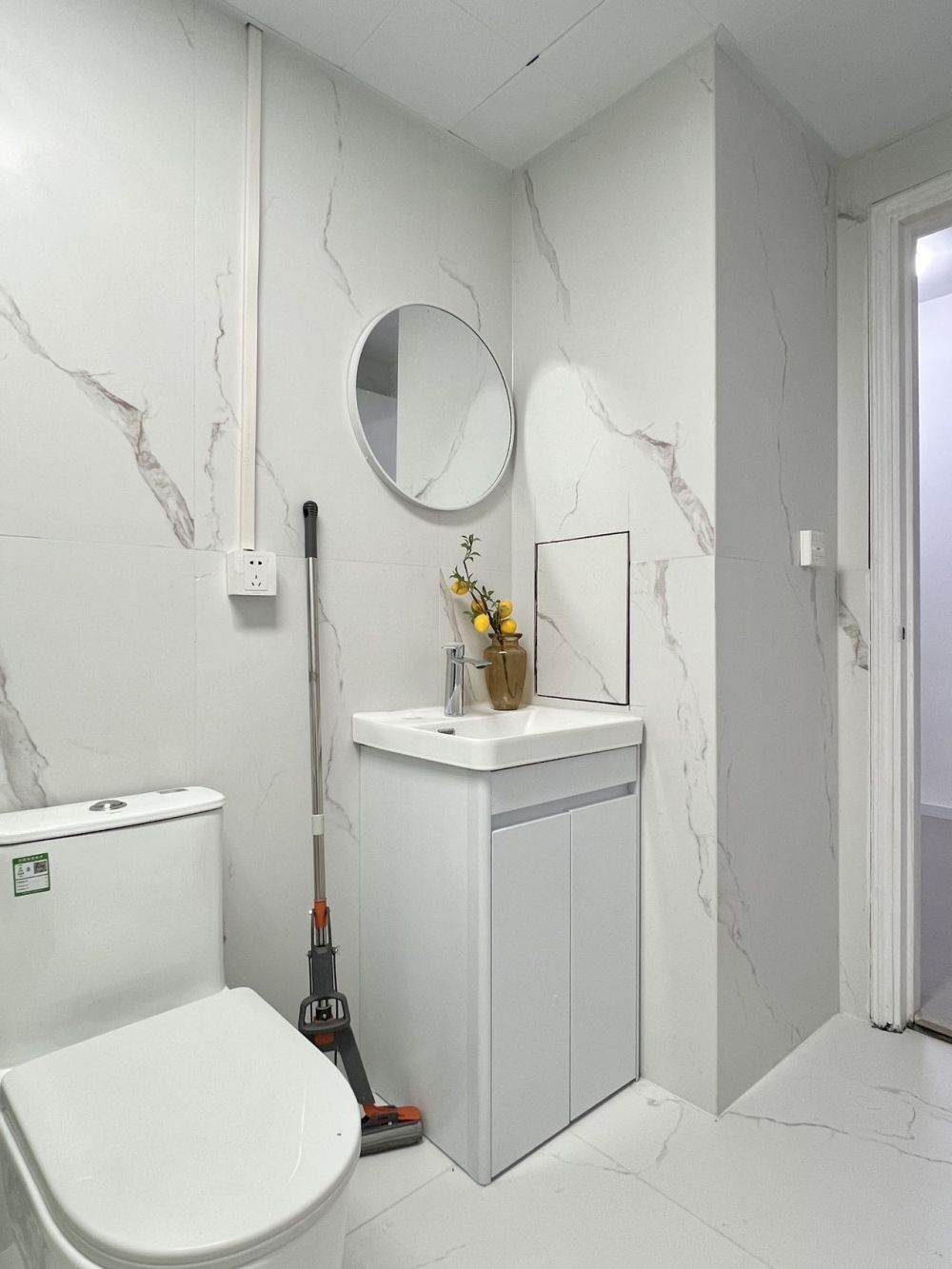 Housing image — Bathroom