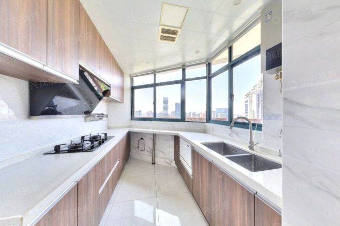 High-Floor Spacious 2BR Apartment near Yili Rd Metro with Floor-to-Ceiling Windows