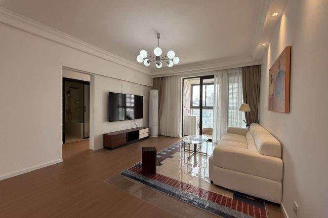 3BR Apartment near West Yan'An Rd Metro