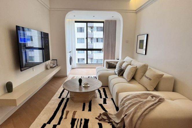Spacious 1BR Apartment near Jiashan Rd Metro (L4/L9/L12)
