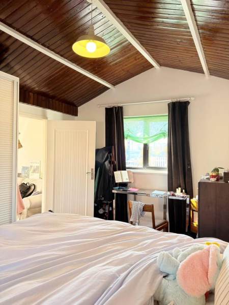 Housing image — Bedroom