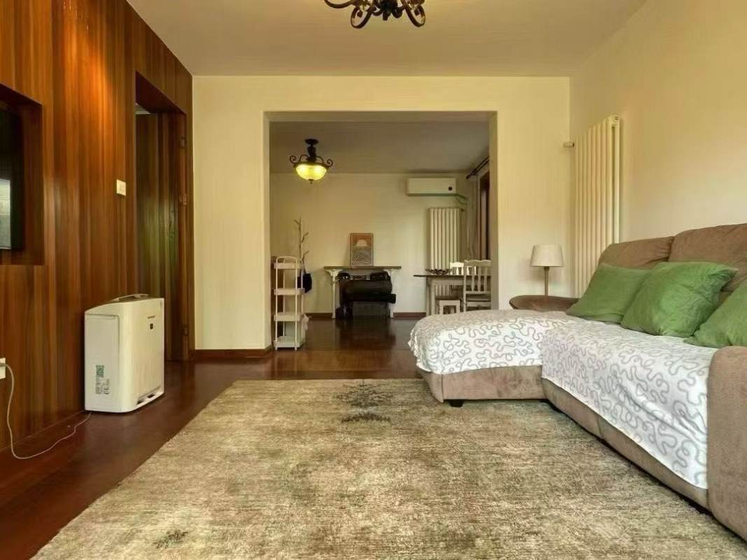 Housing image — Living Room