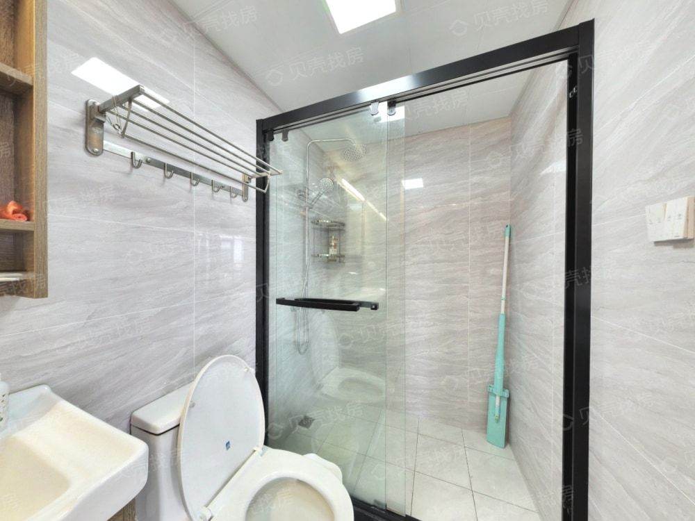 Housing image — Bathroom