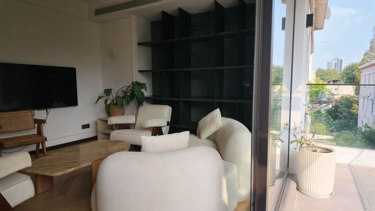 Housing image — Living Room