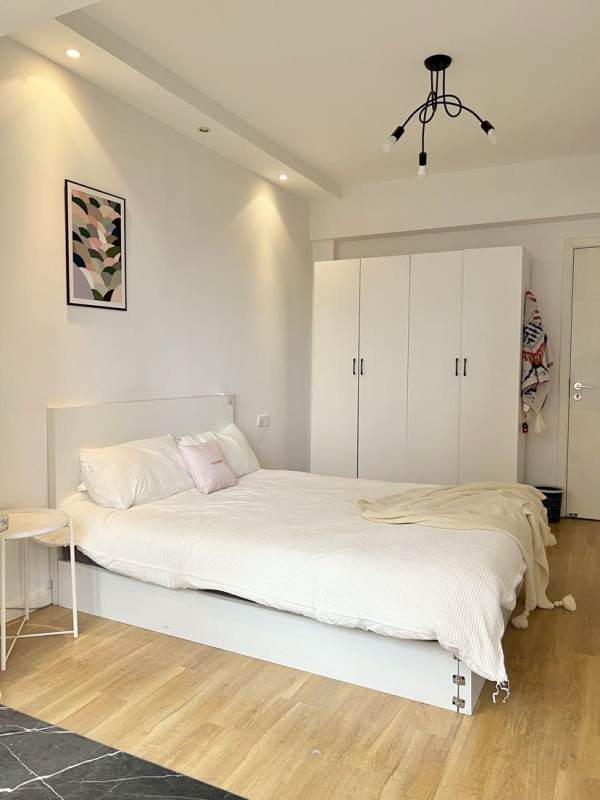 Housing image — Bedroom