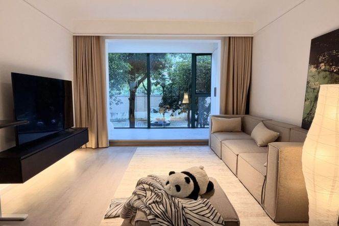 2BR Apartment in Gubei (L2/L15)