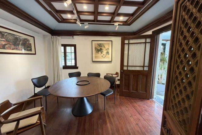 Spacious 1BR Heritage Apartment in Old Xuhui with Private Garden