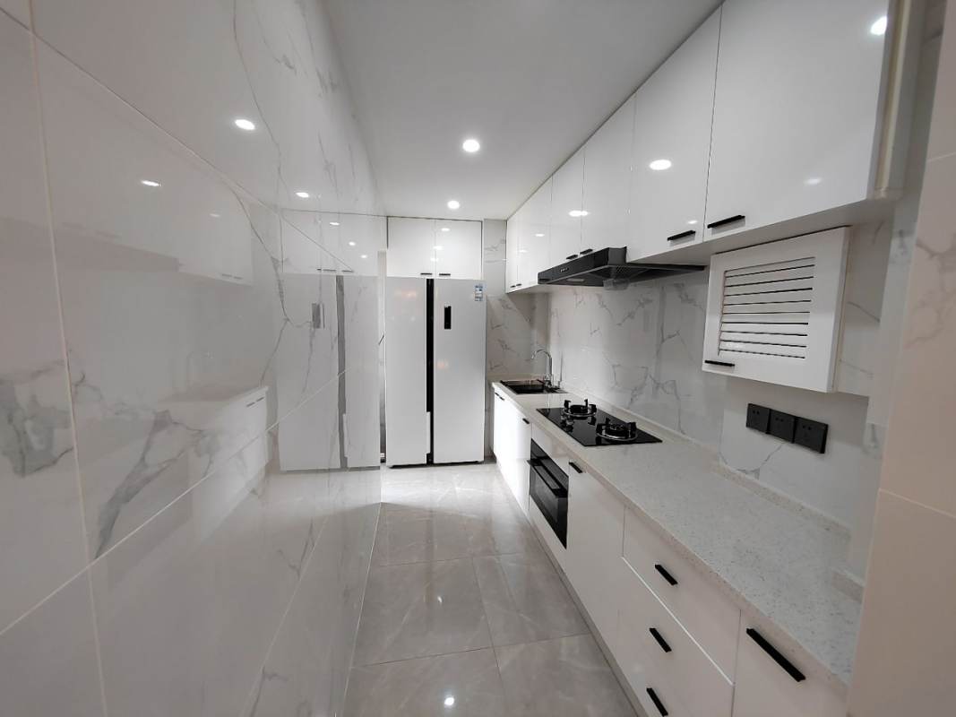 Housing image — Kitchen