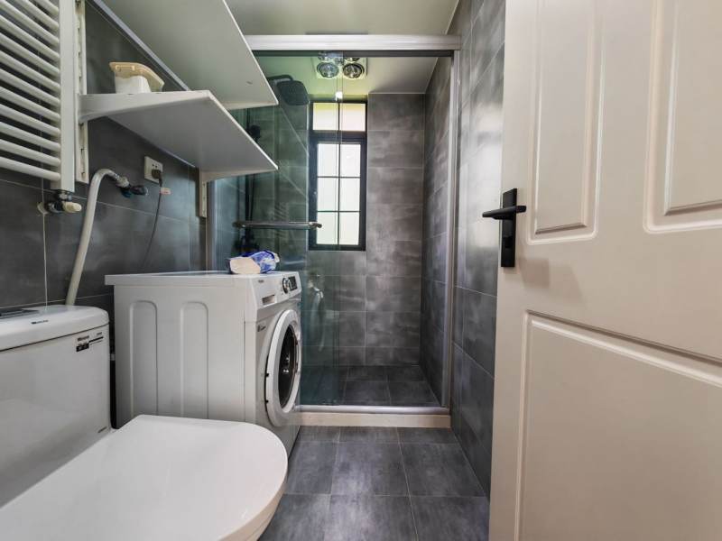 Housing image — Bathroom