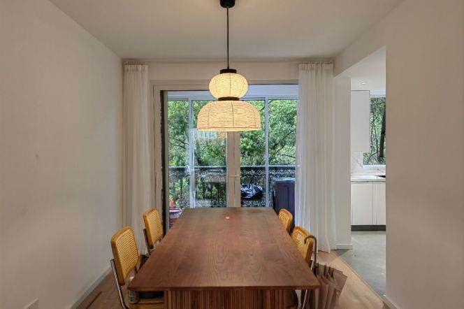 4BR Apartment in Jing'an with Floor-to-Ceiling Windows