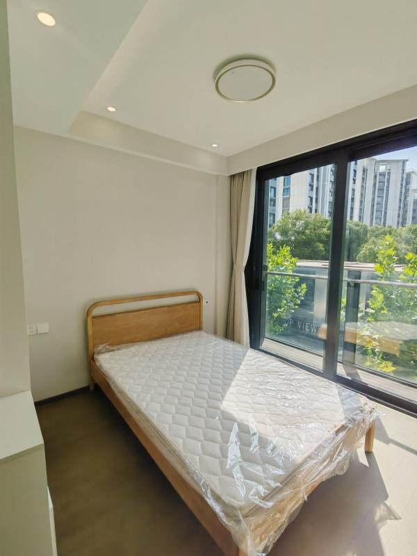 Housing image — Bedroom