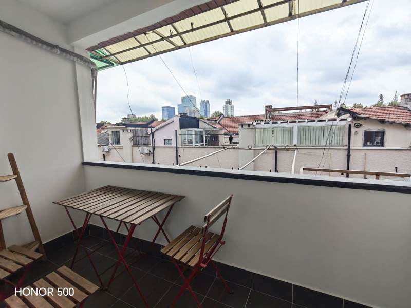 Housing image — Balcony