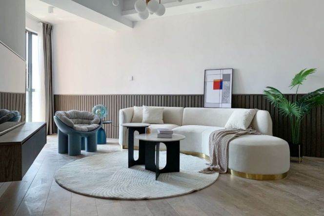 Spacious 2BR Apartment in Xujiahui