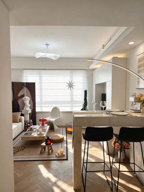 Housing image — Living Room