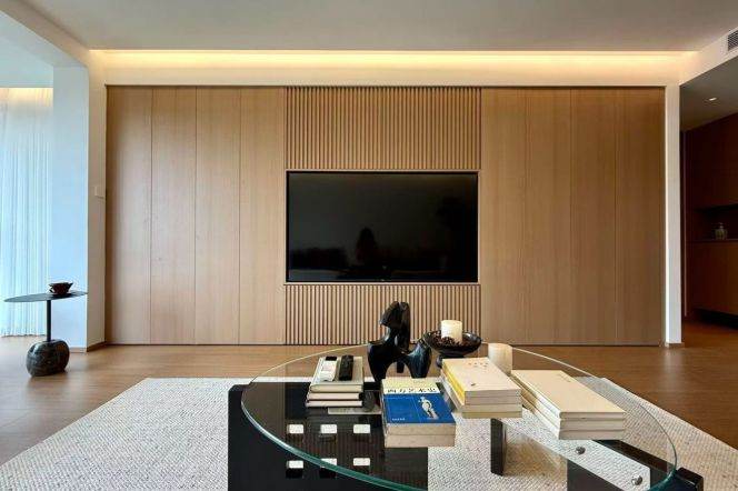 4BR Apartment at Brilliant City with River View (L3/L4)