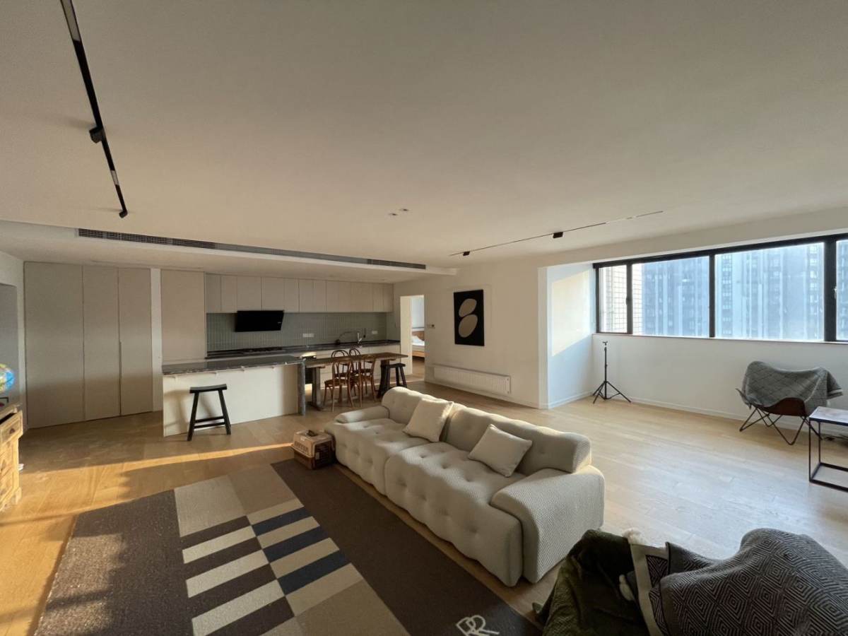 Housing image — Living Room