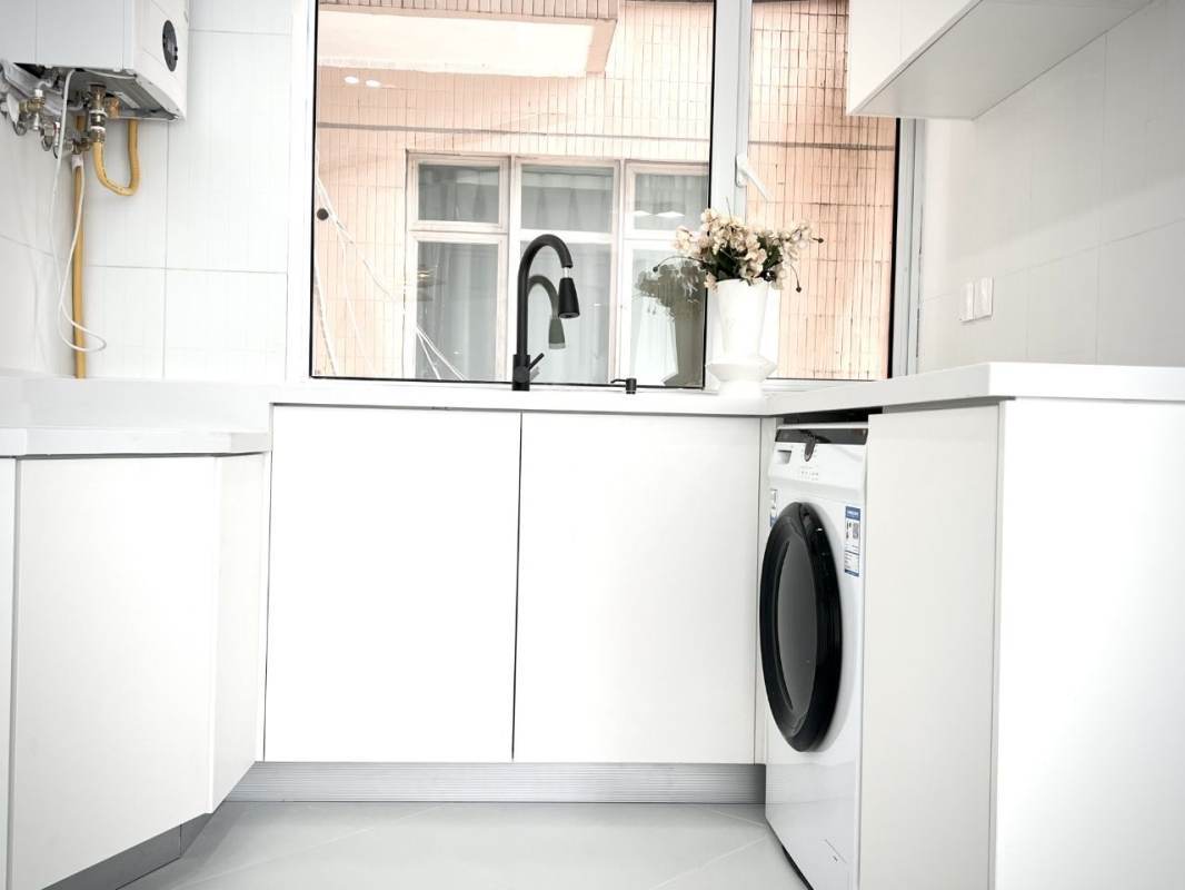 Housing image — Kitchen