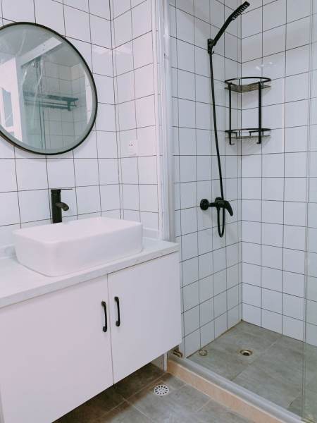 Housing image — Bathroom