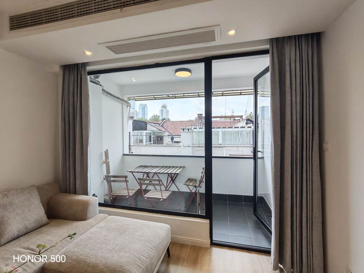 Housing image — Living Room