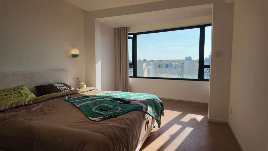 Housing image — Bedroom