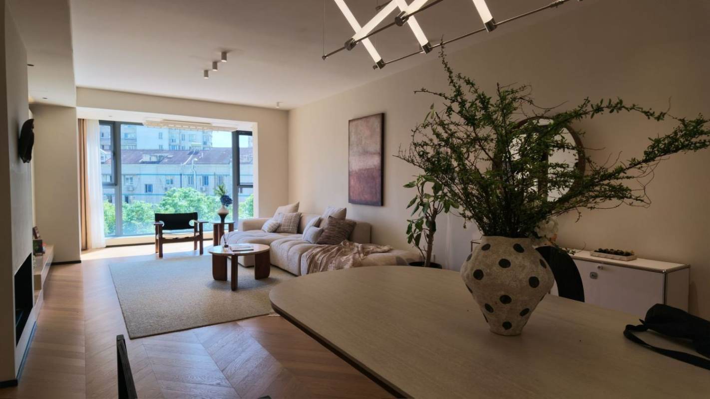 Housing image — Living Room