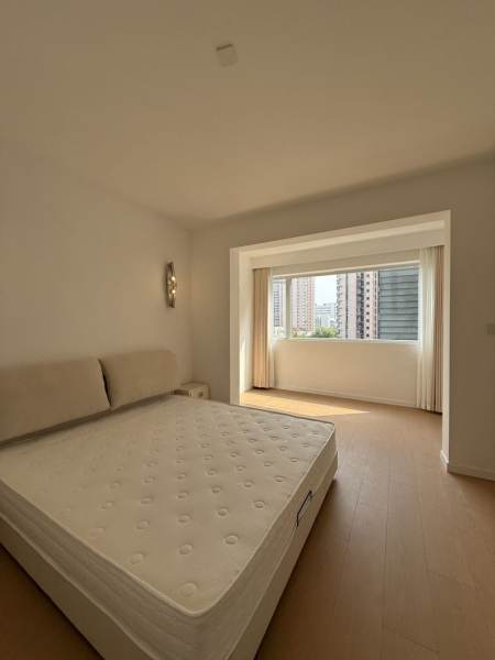 Housing image — Bedroom