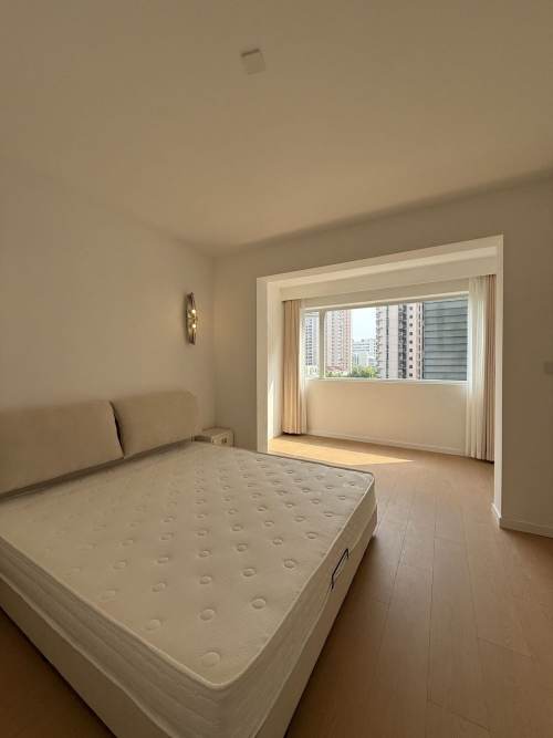 Housing image — Bedroom