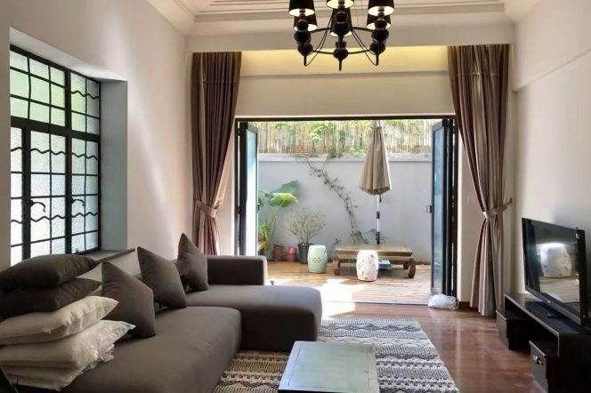 Spacious 2BR Apartment with Terrace (L3/L4)