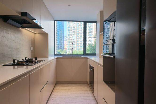 3BR Apartment near Zhongshan Park with Green View (L2/L3/L4)