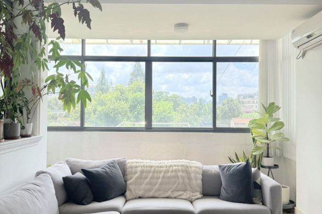 2BR Apartment in Old Xuhui (L10)