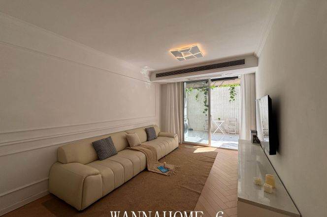 1BR Apartment near Hongqiao Rd Metro with Private Garden (L3/L4/L10)