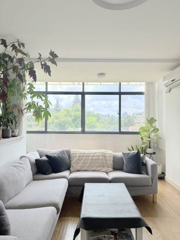 Housing image — Living Room