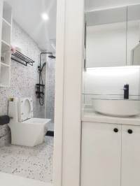 Housing image — Bathroom
