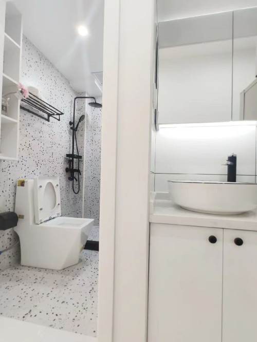 Housing image — Bathroom