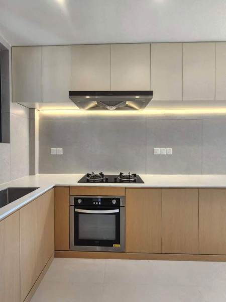 Housing image — Kitchen