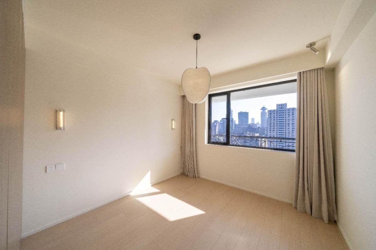 Housing image — Bedroom