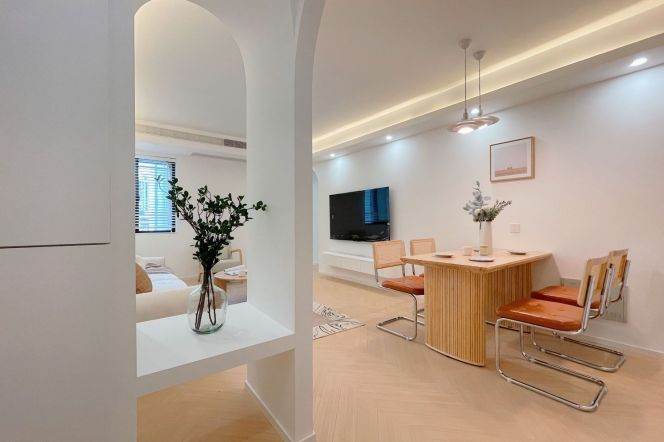 High-Floor 2BR Apartment near Damuqiao Rd Metro (L4/L12)