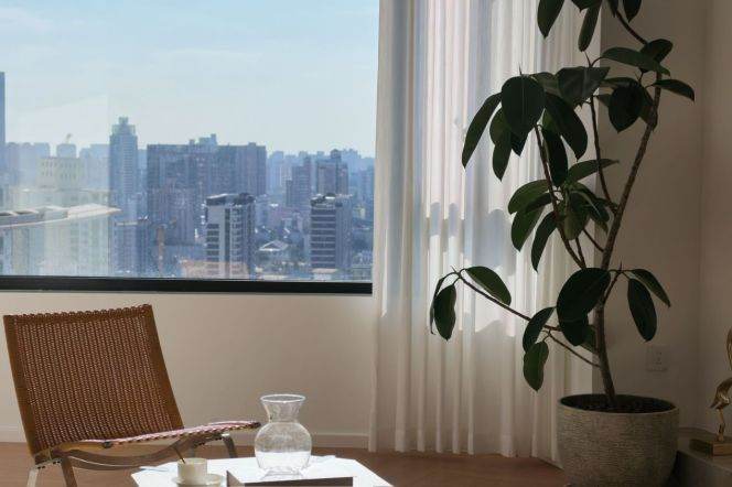 High-Floor 2BR Apartment near Zhenping Rd Metro with Outstanding View (L3/L4/L7)