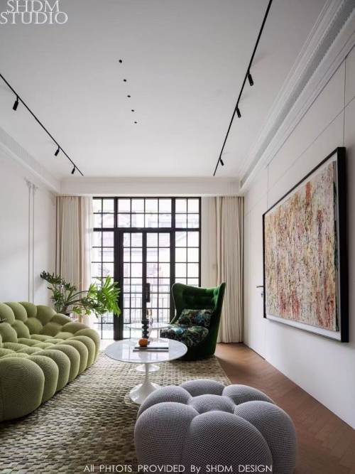 Housing image — Living Room