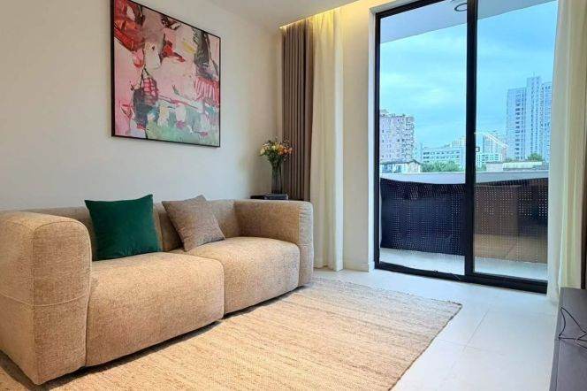 1BR Apartment in Old Xuhui