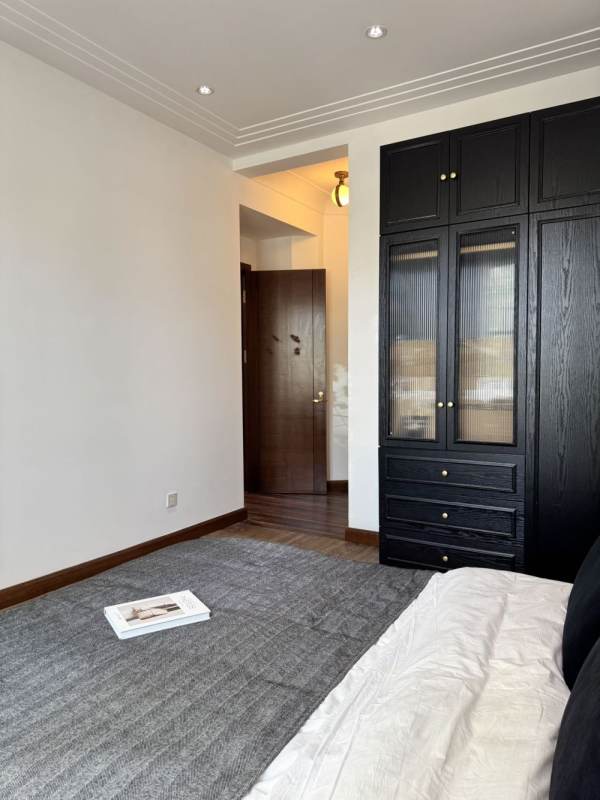 Housing image — Bedroom