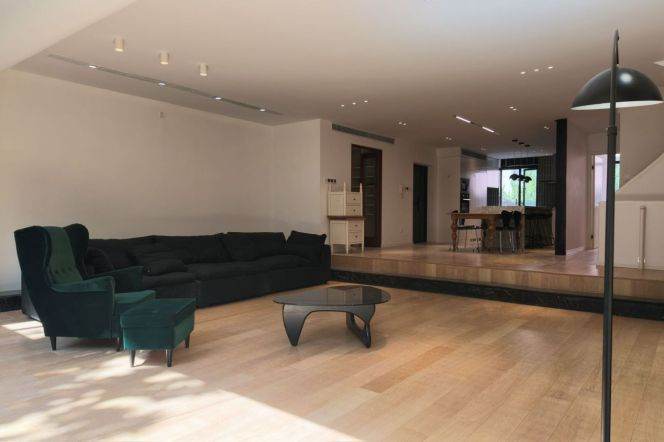 5BR Apartment near Zhongshan Park with Green View (L2/L11)