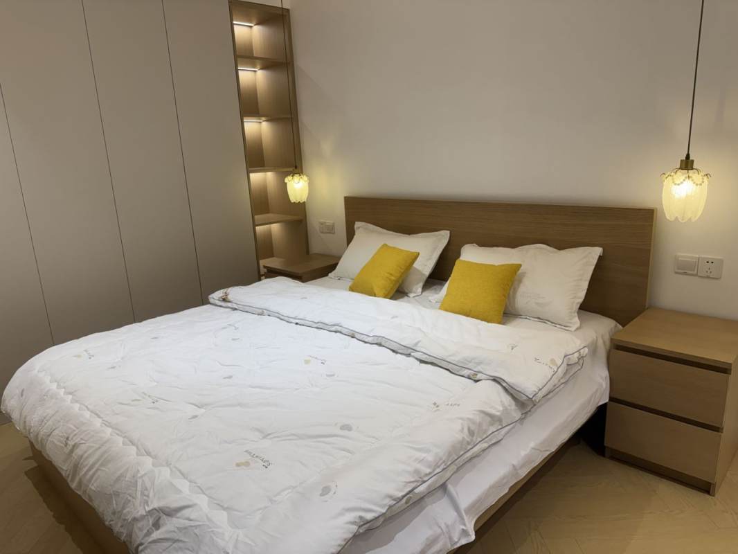 Housing image — Bedroom