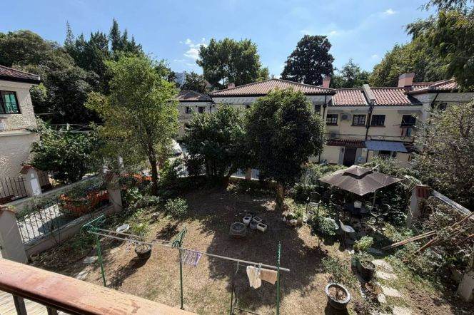 Spacious 1BR Lane House in Old Xuhui