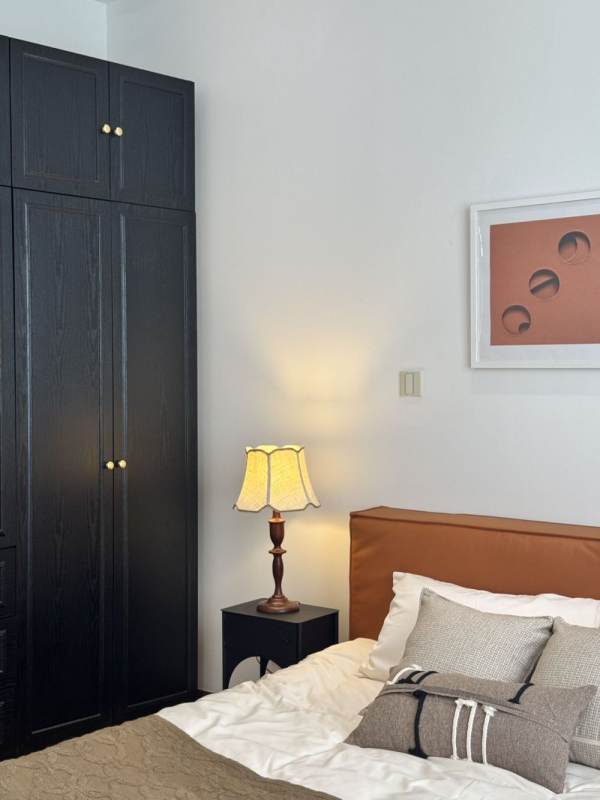 Housing image — Bedroom