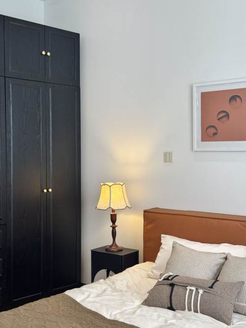 Housing image — Bedroom