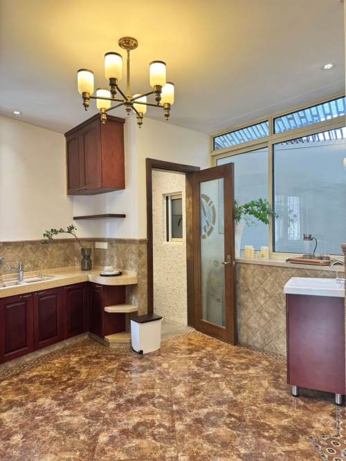 Housing image — Kitchen