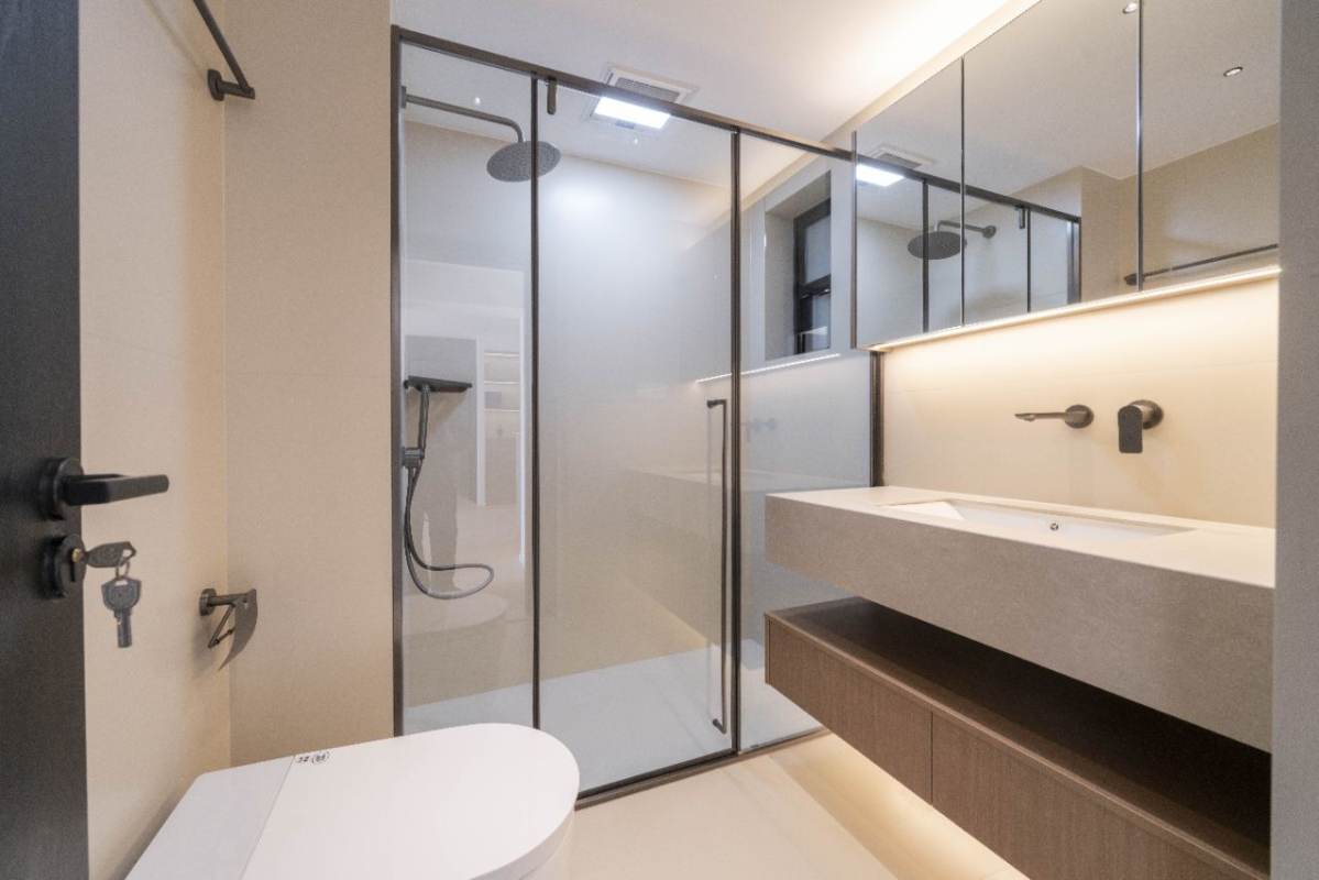 Housing image — Bathroom
