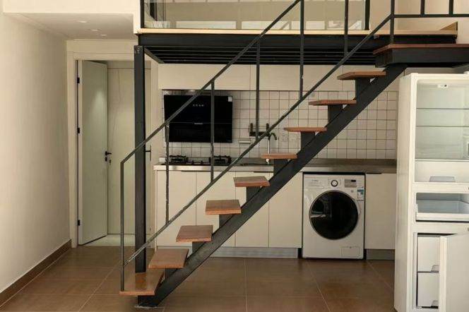 1BR Lane House near Xintiandi Metro with Terrace (L10/L13)